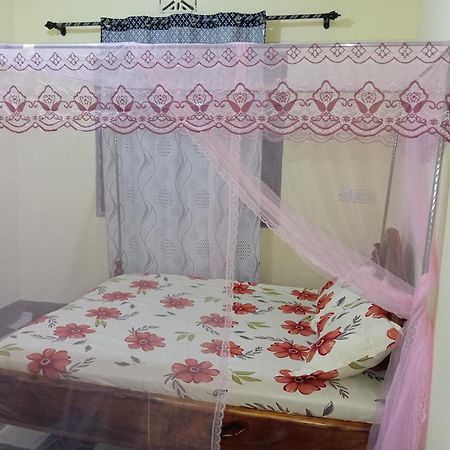 Boma la Ngombe Airb&B Homestay المظهر الخارجي الصورة